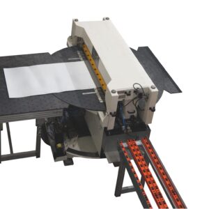 Pivot shear with two interchangeable contour-cut cassettes