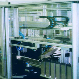 Stanz- und Beschriftungsautoma